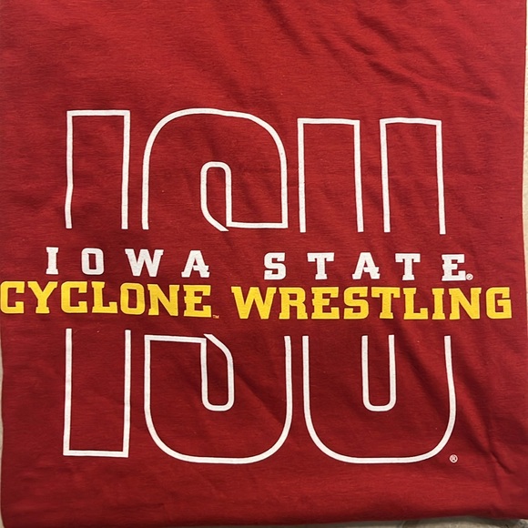 NWOT Iowa State Cyclone Wrestling Short-Sleeve T-Shirt in Red - Picture 2 of 5